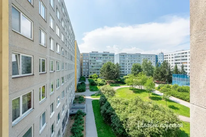 Pronájem bytu 3+1, Praha, Janského, 74 m2