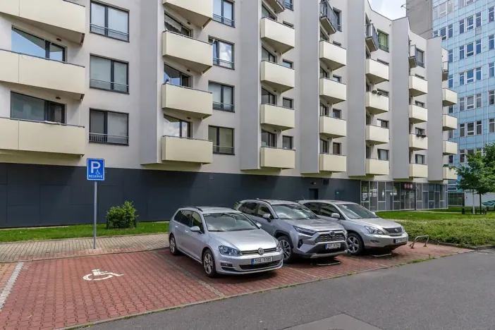 Pronájem bytu 2+kk, Praha - Modřany, Mezi vodami, 57 m2