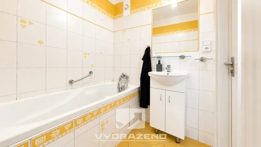 Prodej bytu 3+1, Hradec Králové, Smetanovo nábřeží, 55 m2