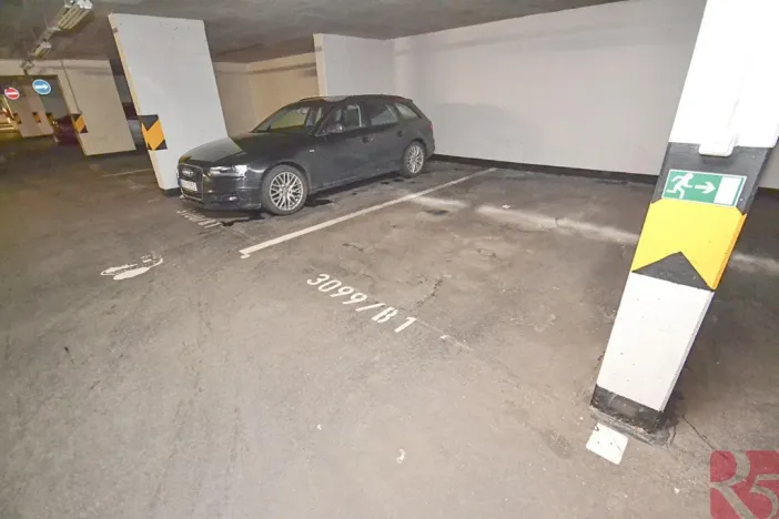 Pronájem bytu 2+kk, Praha - Vysočany, Pod Harfou, 57 m2