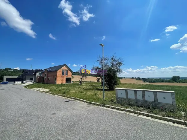 Prodej pozemku pro bydlení, Dobrovice, Na Spravedlnosti, 1090 m2