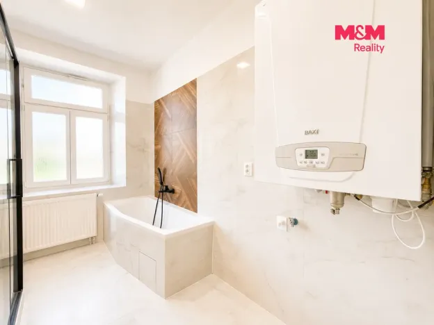 Pronájem bytu 3+1, Karviná - Fryštát, Masarykovo nám., 120 m2