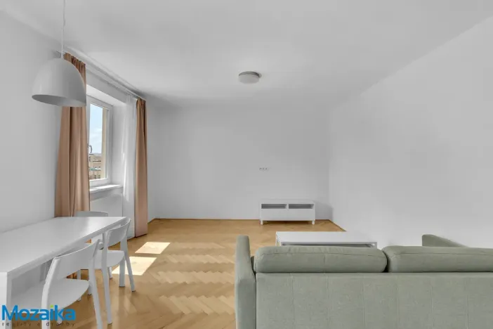 Pronájem bytu 2+kk, Lanškroun - Lanškroun-Vnitřní Město, nám. J. M. Marků, 62 m2