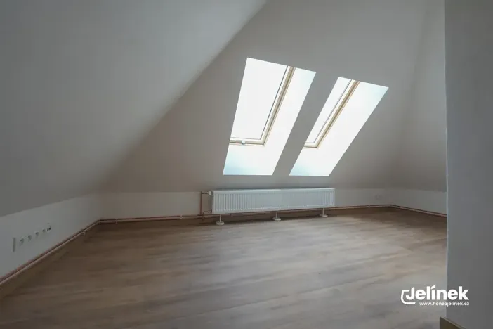 Prodej bytu 4+1, Polička, E. Beneše, 117 m2