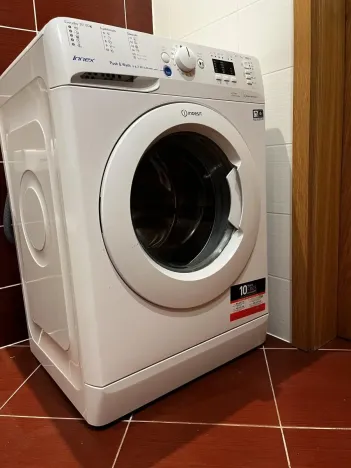 Pronájem bytu 1+kk, Praha - Záběhlice, Mattioliho, 35 m2
