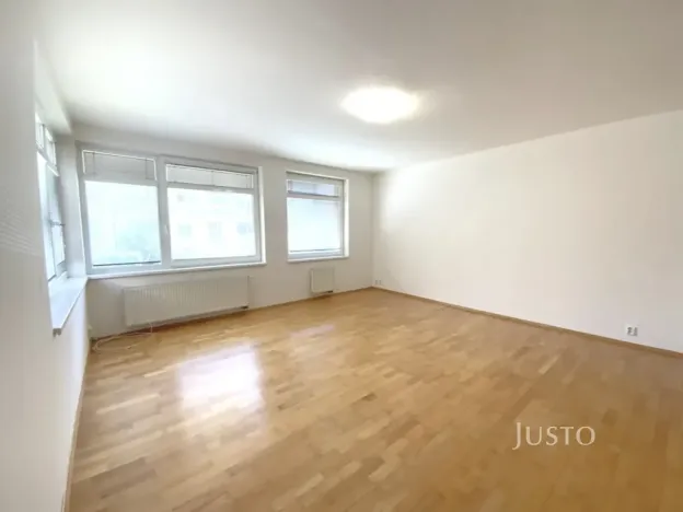 Prodej bytu 1+kk, Praha - Libeň, Nad Okrouhlíkem, 46 m2