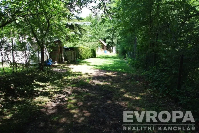 Prodej zahrady, Jilemnice, 365 m2