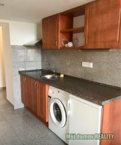 Pronájem bytu 1+kk, Praha - Vysočany, Freyova, 19 m2