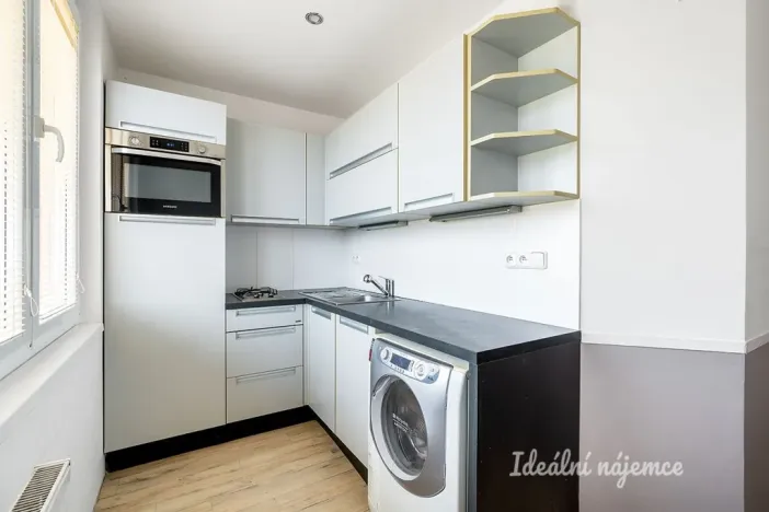 Pronájem bytu 2+1, Praha - Kamýk, Cihlářova, 53 m2