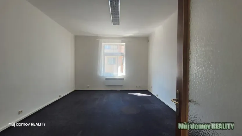 Pronájem bytu 3+1, Praha - Kobylisy, Nad záložnou, 85 m2