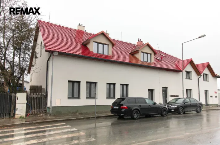 Pronájem bytu 1+kk, Čelákovice - Záluží, Zálužská, 27 m2
