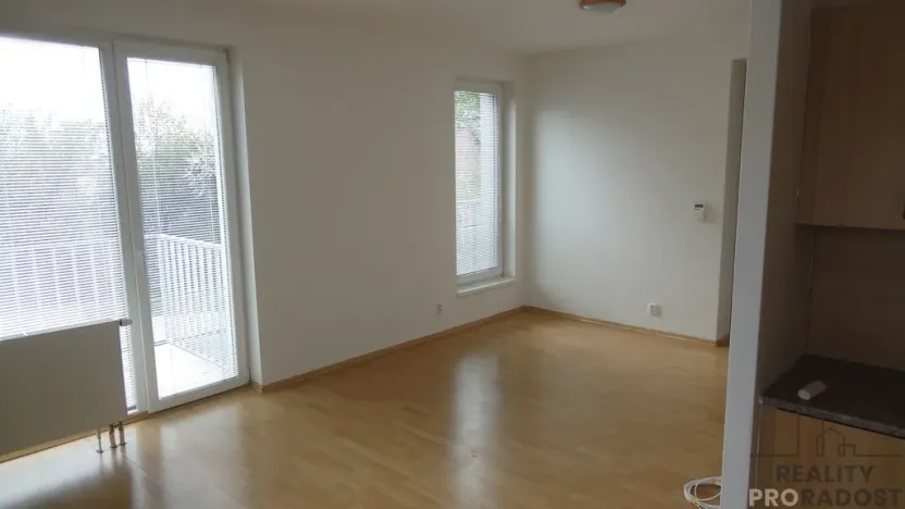 Pronájem bytu 1+kk, Zlín, Březnická, 42 m2