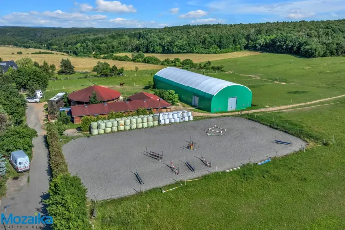 Pronájem zemědělské usedlosti, Líšnice, 358 m2