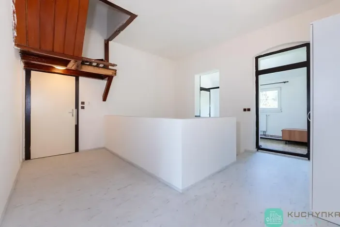 Prodej vícegeneračního domu, Hrob, 346 m2
