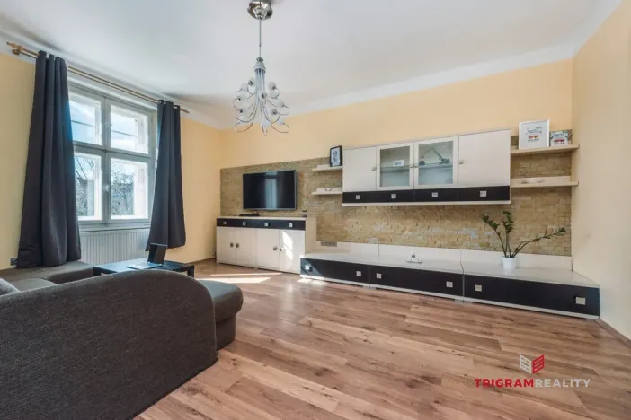 Pronájem bytu 2+1, Hradec Králové, Eliščino nábřeží, 80 m2