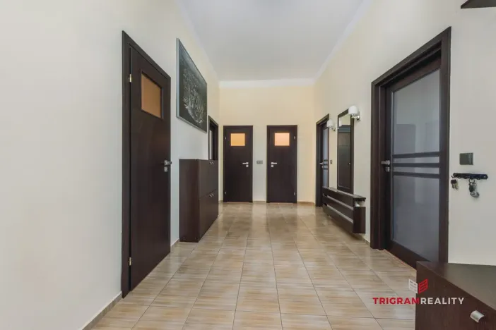 Pronájem bytu 2+1, Hradec Králové, Eliščino nábřeží, 80 m2