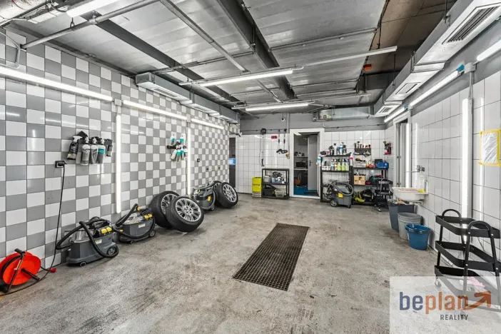 Prodej obchodního prostoru, Ústí nad Labem, Bílinská, 108 m2