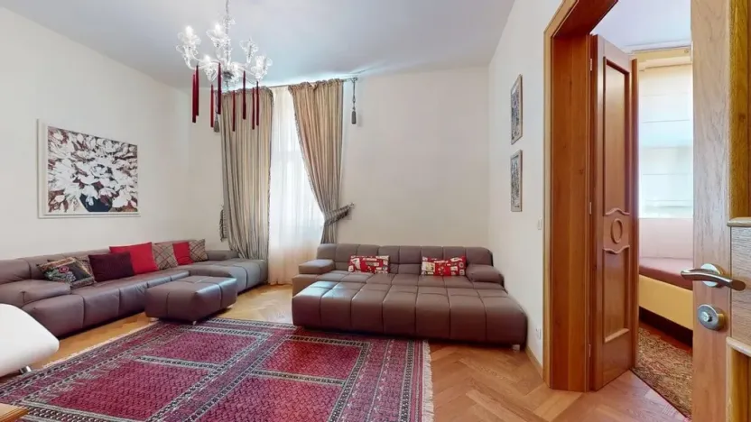Prodej bytu 2+1, Karlovy Vary, Zámecký vrch, 64 m2