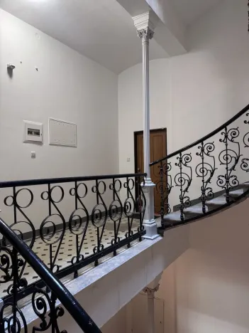 Prodej bytu 2+1, Karlovy Vary, Zámecký vrch, 64 m2