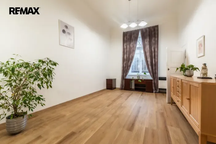 Pronájem bytu 2+kk, Praha - Vinohrady, Budečská, 60 m2