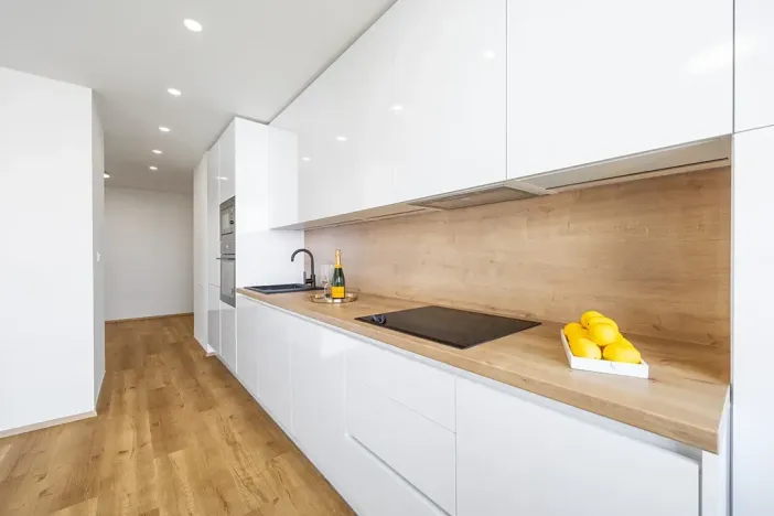 Prodej bytu 4+kk, Praha - Troja, Svídnická, 90 m2