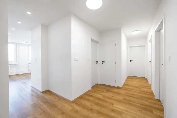 Prodej bytu 4+kk, Praha - Troja, Svídnická, 90 m2