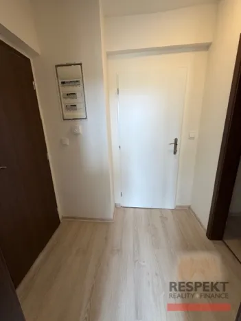 Pronájem bytu 1+kk, Kladno, Hradčanská, 32 m2
