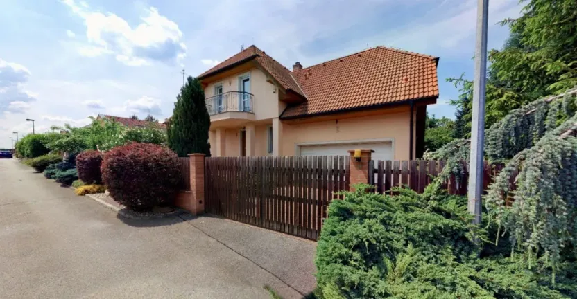 Prodej rodinného domu, Praha - Lysolaje, Nad Helmrovkou, 300 m2