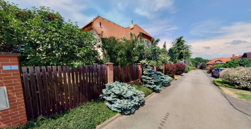 Prodej rodinného domu, Praha - Lysolaje, Nad Helmrovkou, 300 m2