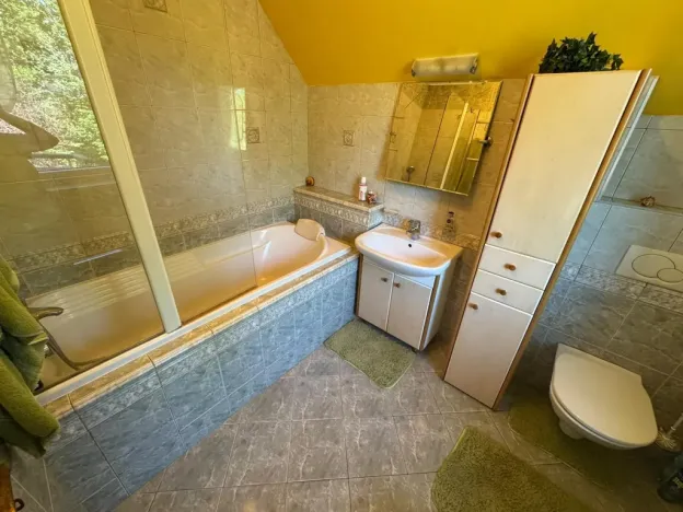 Prodej rodinného domu, Praha - Lysolaje, Nad Helmrovkou, 300 m2