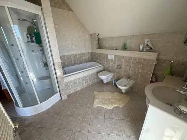 Prodej rodinného domu, Praha - Lysolaje, Nad Helmrovkou, 300 m2