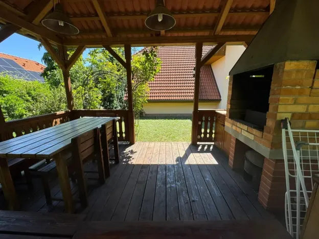 Prodej rodinného domu, Praha - Lysolaje, Nad Helmrovkou, 300 m2