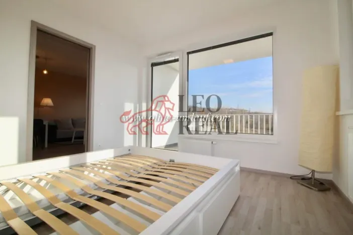Pronájem bytu 2+kk, Praha - Vysočany, Strnadových, 63 m2