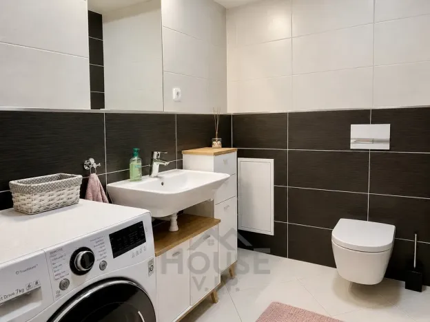 Prodej bytu 2+kk, Praha - Dolní Měcholupy, Honzíkova, 61 m2
