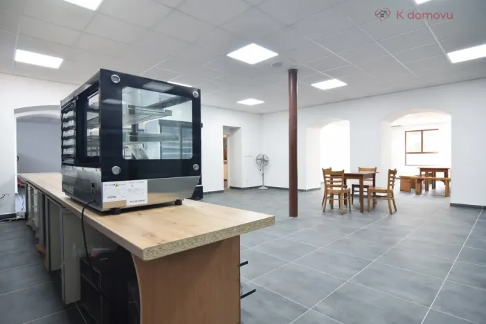 Pronájem obchodního prostoru, Olomouc - Holice, Keplerova, 126 m2