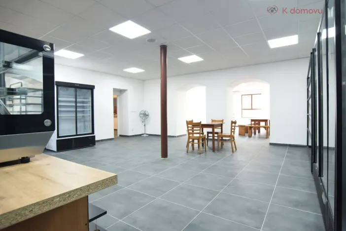 Pronájem obchodního prostoru, Olomouc - Holice, Keplerova, 126 m2
