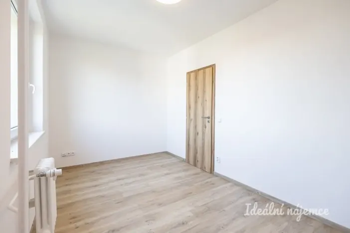 Pronájem bytu 4+1, Praha - Žižkov, Květinková, 74 m2