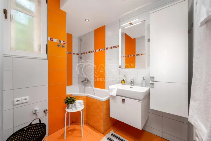 Prodej bytu 1+1, Praha - Karlín, Na střelnici, 53 m2