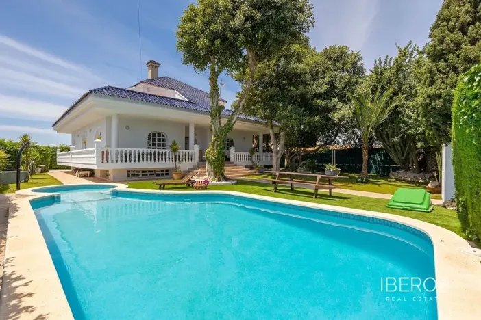 Prodej rodinného domu, Torrevieja, Španělsko, 420 m2