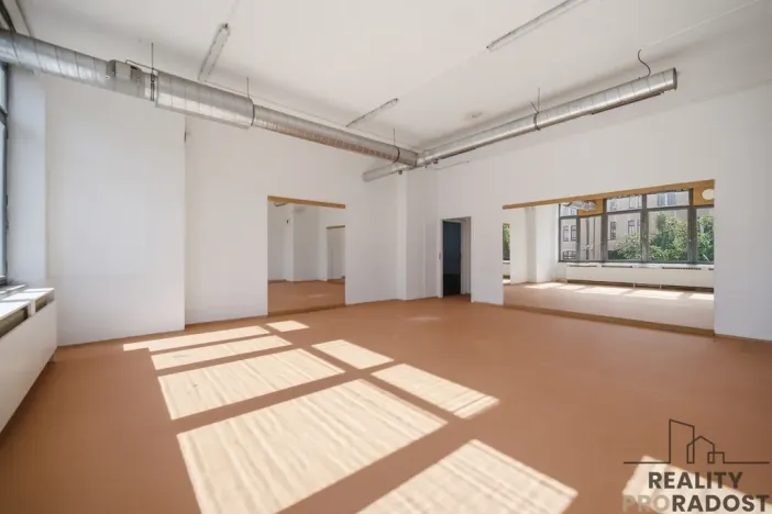 Pronájem obchodního prostoru, Havlíčkův Brod, Smetanovo náměstí, 317 m2