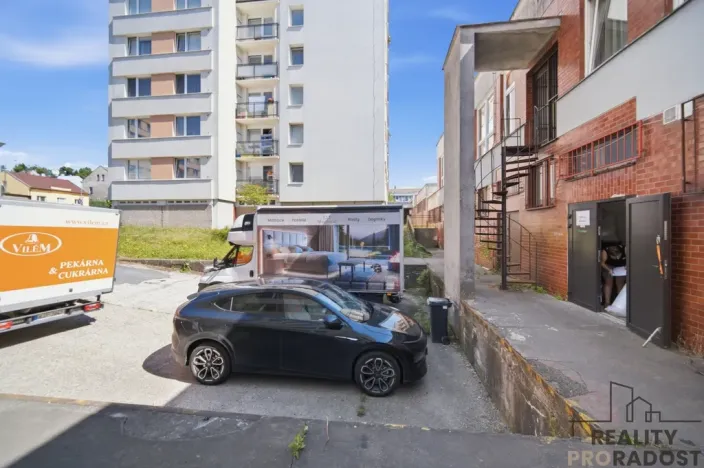 Pronájem obchodního prostoru, Havlíčkův Brod, Smetanovo náměstí, 317 m2
