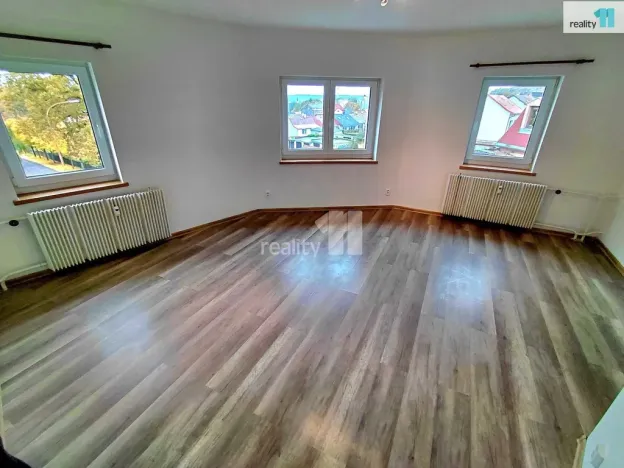 Pronájem bytu 2+1, Aš, Hlávkova, 54 m2