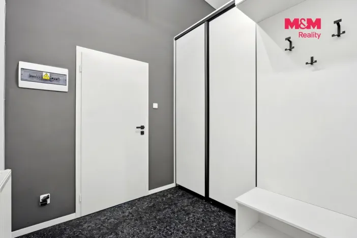 Prodej bytu 2+kk, Liberec - Liberec VI-Rochlice, Nádvorní, 54 m2