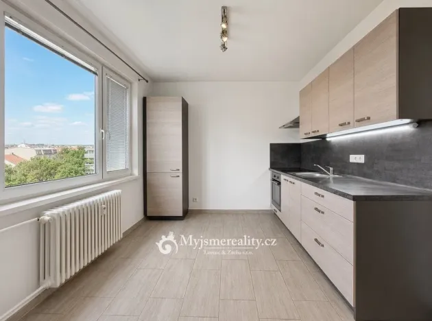 Prodej bytu 2+1, Znojmo, Přímětická, 47 m2