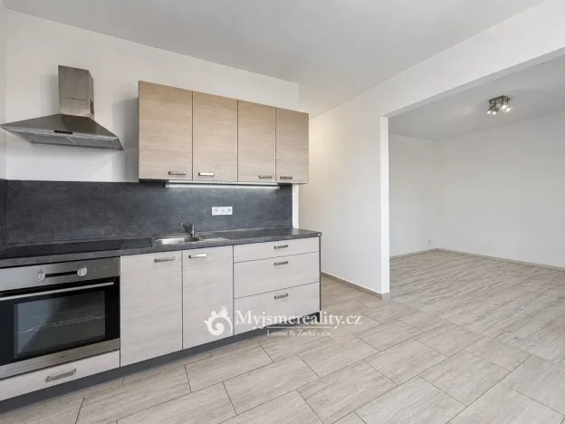 Prodej bytu 2+1, Znojmo, Přímětická, 47 m2