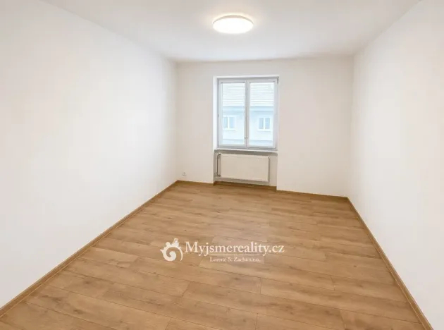 Pronájem bytu 2+1, Znojmo, Bratří Čapků, 56 m2