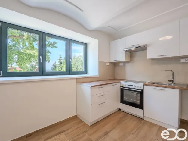 Pronájem bytu 3+kk, Máslojedy, 70 m2