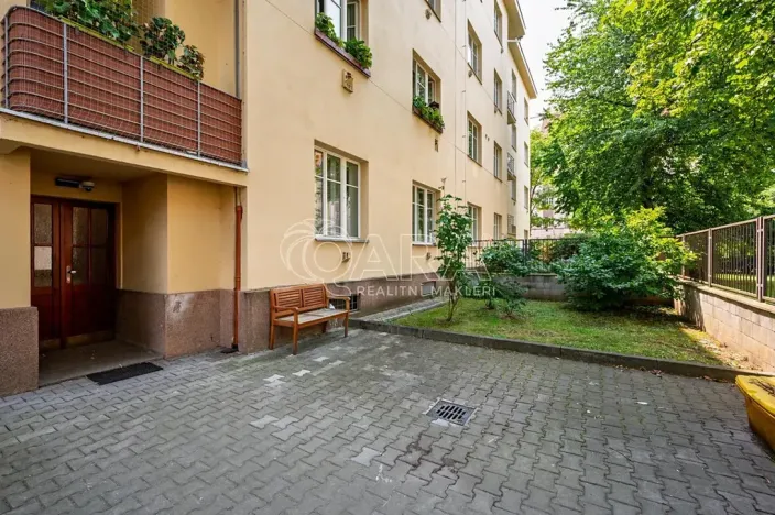 Prodej bytu 1+1, Praha - Karlín, Na střelnici, 53 m2