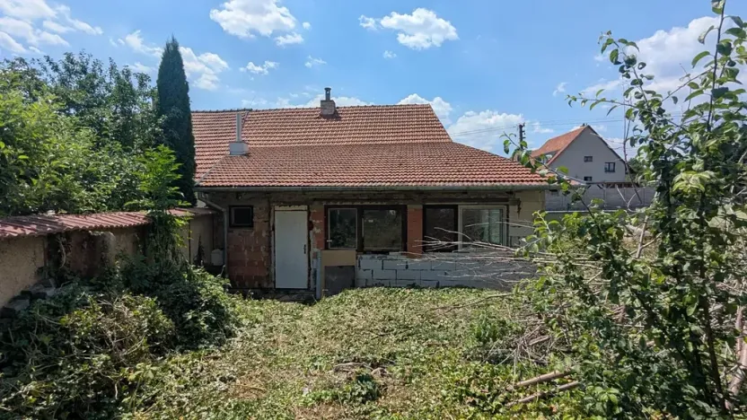Prodej pozemku pro bydlení, Kučerov, 1639 m2