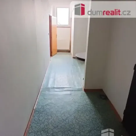 Pronájem bytu 2+1, Děčín - Děčín VII-Chrochvice, Vilsnická, 70 m2